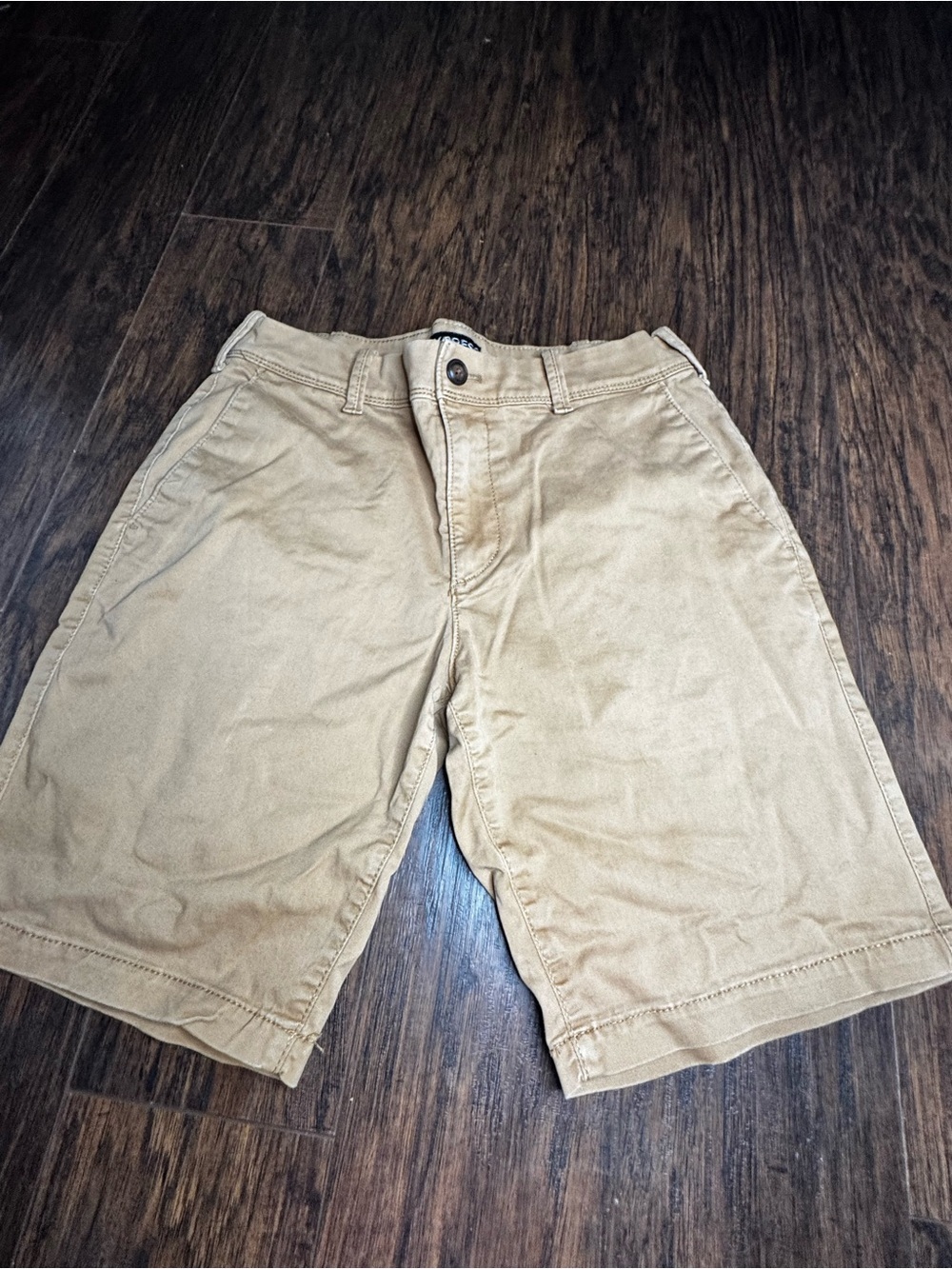 5/$25 EUC Express Boys Khaki Flat Front Shorts Size 28